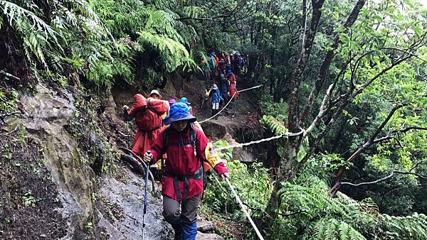 106.9.2第三次行前訓練-二格山_170908_0074.jpg 106.9.2第三次行前訓練-二格山_170908_0074.jpg