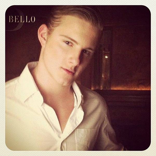 Alexander-Ludwig-Cato-The-Hunger-Games-ladyemzy16-32537837-612-612