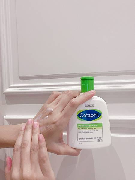 *保養* 舒特膚 長效潤膚乳 長效潤膚霜 持久保濕 敏弱肌推 *保養* 舒特膚 長效潤膚乳 長效潤膚霜 持久保濕 敏弱肌推