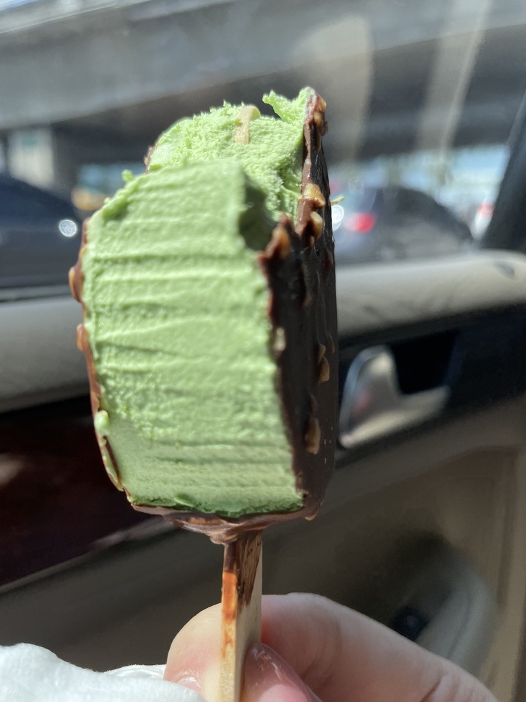 *美食*健司X辻利Premium特濃抹茶巧克力雪糕開箱 7- *美食*健司X辻利Premium特濃抹茶巧克力雪糕開箱 7-