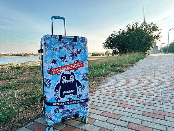 ｜生活｜聯名行李箱｜德國路德威LUDWIN x 魔鬼猫ZOM