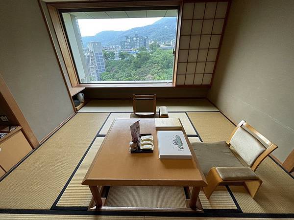 客廳.jpg 客廳.jpg