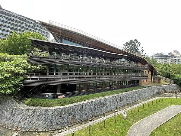 圖書館.jpg 圖書館.jpg