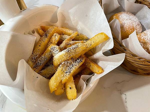 【桃園中壢】2022二訪 貳巷貓弄Catfeine 萌貓新增 【桃園中壢】2022二訪 貳巷貓弄Catfeine 萌貓新增