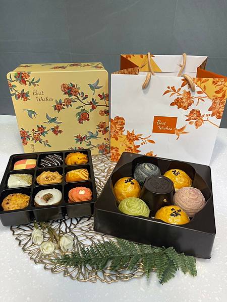 年節禮盒推薦: 冊子彩鳥飛悅 9 宮格禮盒 - 甜蜜多彩的口