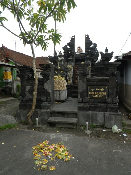 【遊】峇里島★租車一日遊景點★海神廟Pura Luhur Tanah Lot