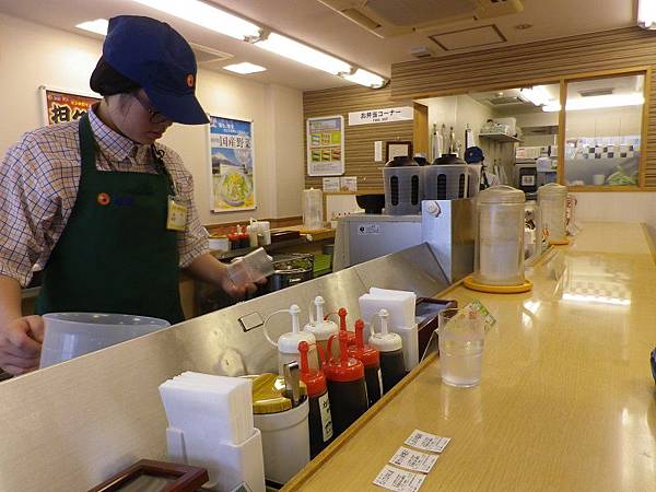 【食】日本東京★松屋牛丼★日本連鎖平價牛丼飯，經濟實惠省荷包喔！