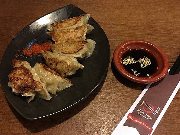 【食】印尼雅加達★新麵shin men japanese resto★日式料理。拉麵。丼飯。便當。壽司