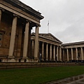 大英博物館(The British Museum)目前分為10個研究和專業館：非洲、大洋洲和美洲館；古埃及和蘇丹館；亞洲館；不列顛、歐洲和史前時期館；硬幣和紀念幣館；保護和科學研究館；希臘和羅馬館；中東館；便攜古物和珍寶館；版畫和素描館