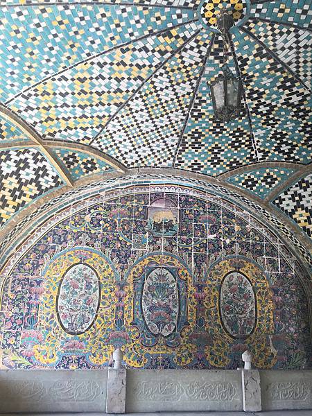 【遊】伊朗德黑蘭★古列斯坦宮Golestan Palace。市集Reza Great Bazaar★Iran。Tehran。伊朗自由行。德黑蘭景點