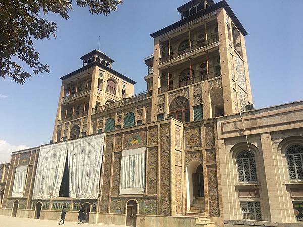 【遊】伊朗德黑蘭★古列斯坦宮Golestan Palace。市集Reza Great Bazaar★Iran。Tehran。伊朗自由行。德黑蘭景點