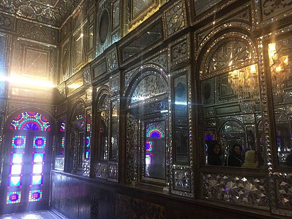 【遊】伊朗德黑蘭★古列斯坦宮Golestan Palace。市集Reza Great Bazaar★Iran。Tehran。伊朗自由行。德黑蘭景點