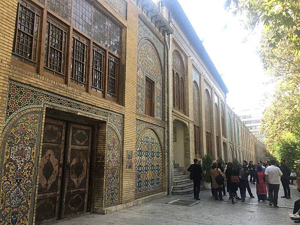 【遊】伊朗德黑蘭★古列斯坦宮Golestan Palace。市集Reza Great Bazaar★Iran。Tehran。伊朗自由行。德黑蘭景點