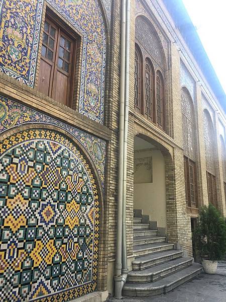 【遊】伊朗德黑蘭★古列斯坦宮Golestan Palace。市集Reza Great Bazaar★Iran。Tehran。伊朗自由行。德黑蘭景點