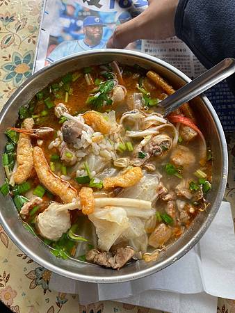 [食記] 屏東 萬丹無名飯湯 假日必排美食
