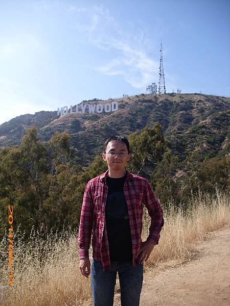 11-0611-LA一日遊45-Hollywood Sign-me.JPG