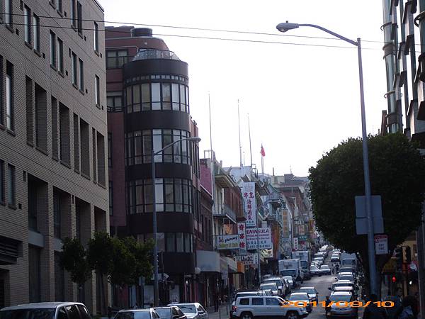 11-0910-SanFran-098-唐人街-國旗.JPG