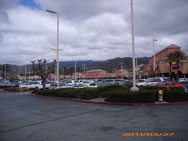 Desert Hill Outlet 13.JPG