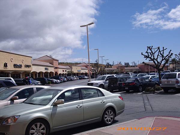 Desert Hill Outlet 09.JPG