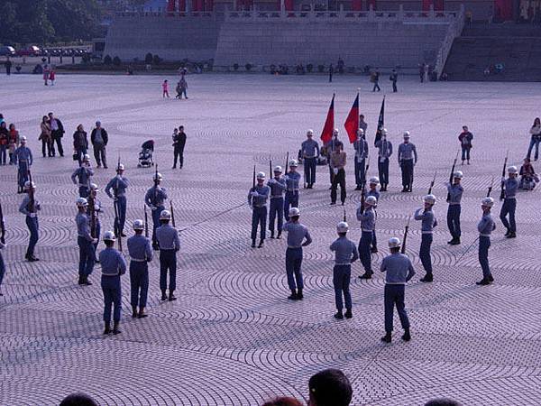 海軍儀隊 1-3