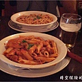 Rimini Pizzeria Restaurant的義大利麵