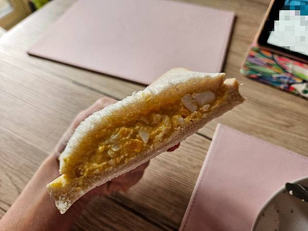 碎蛋沙律三文治