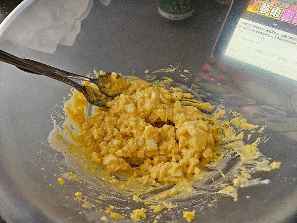 碎蛋沙律三文治