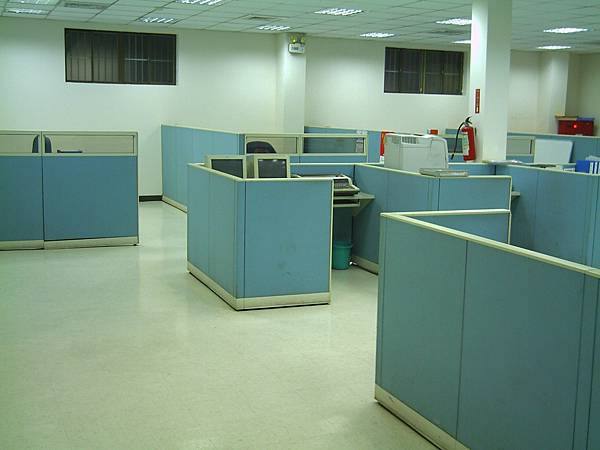 2005-10-11辦公室更新 001.jpg