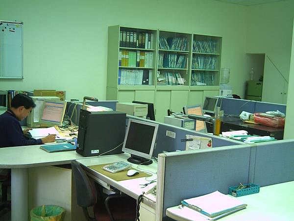 2005-11-02辦公室更新 001高雄.jpg