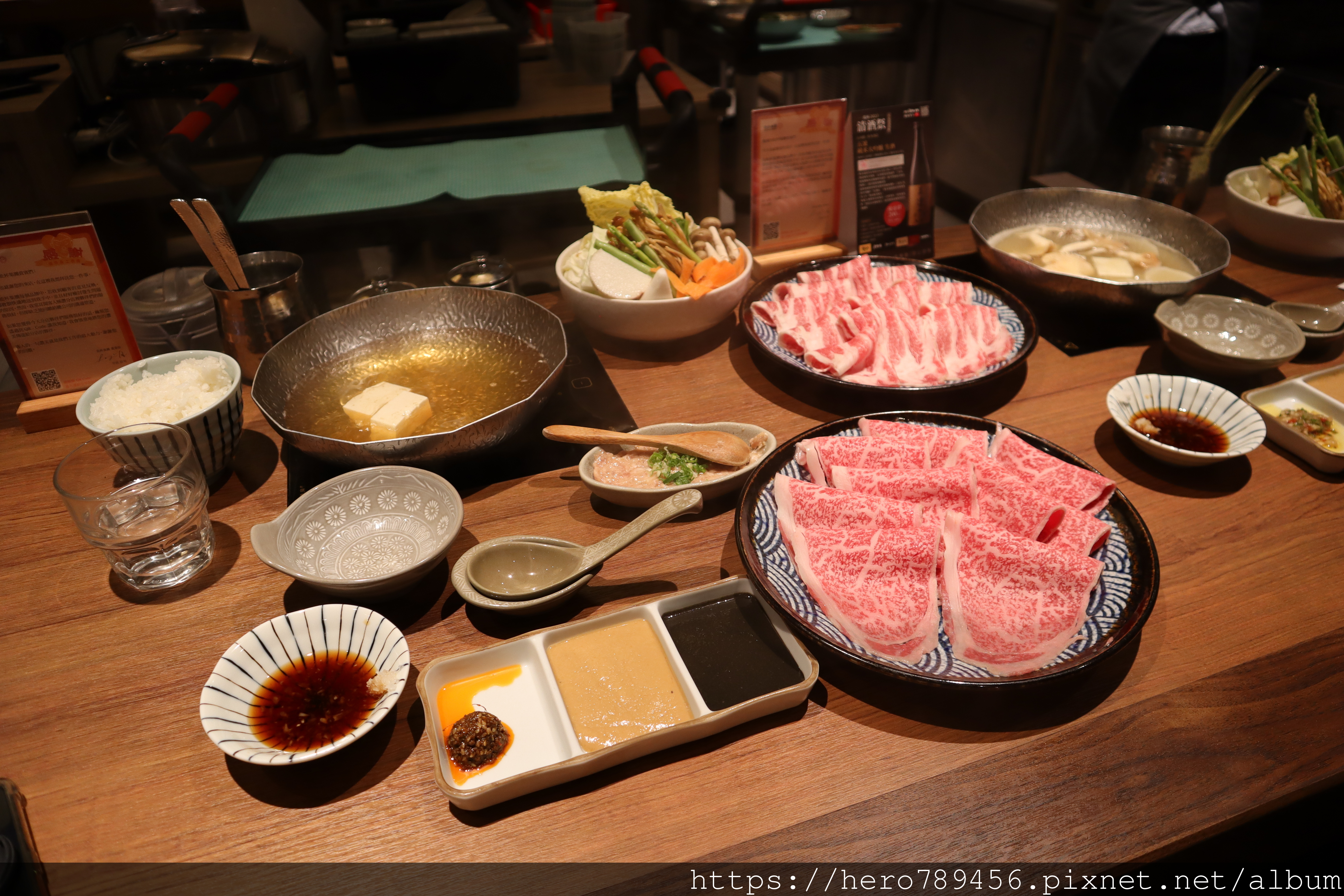 新北新莊美食-黑毛屋 新莊宏匯店,不用$1,000就能吃到日本和牛、西班牙伊比利豬,宏匯廣場7F美食,個人涮涮鍋,