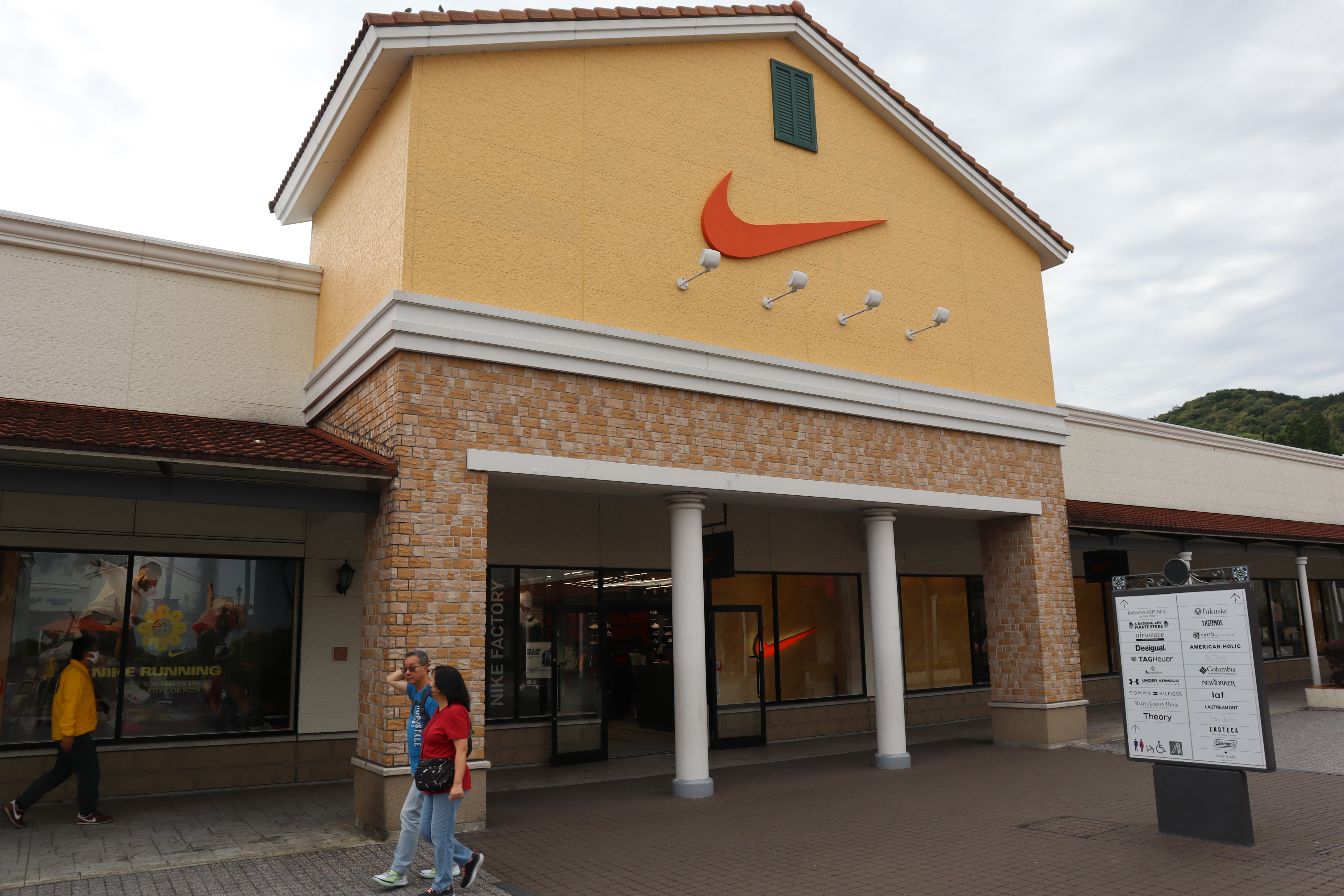 (日本佐賀鳥栖旅遊)鳥栖PREMIUM OUTLETS，九州