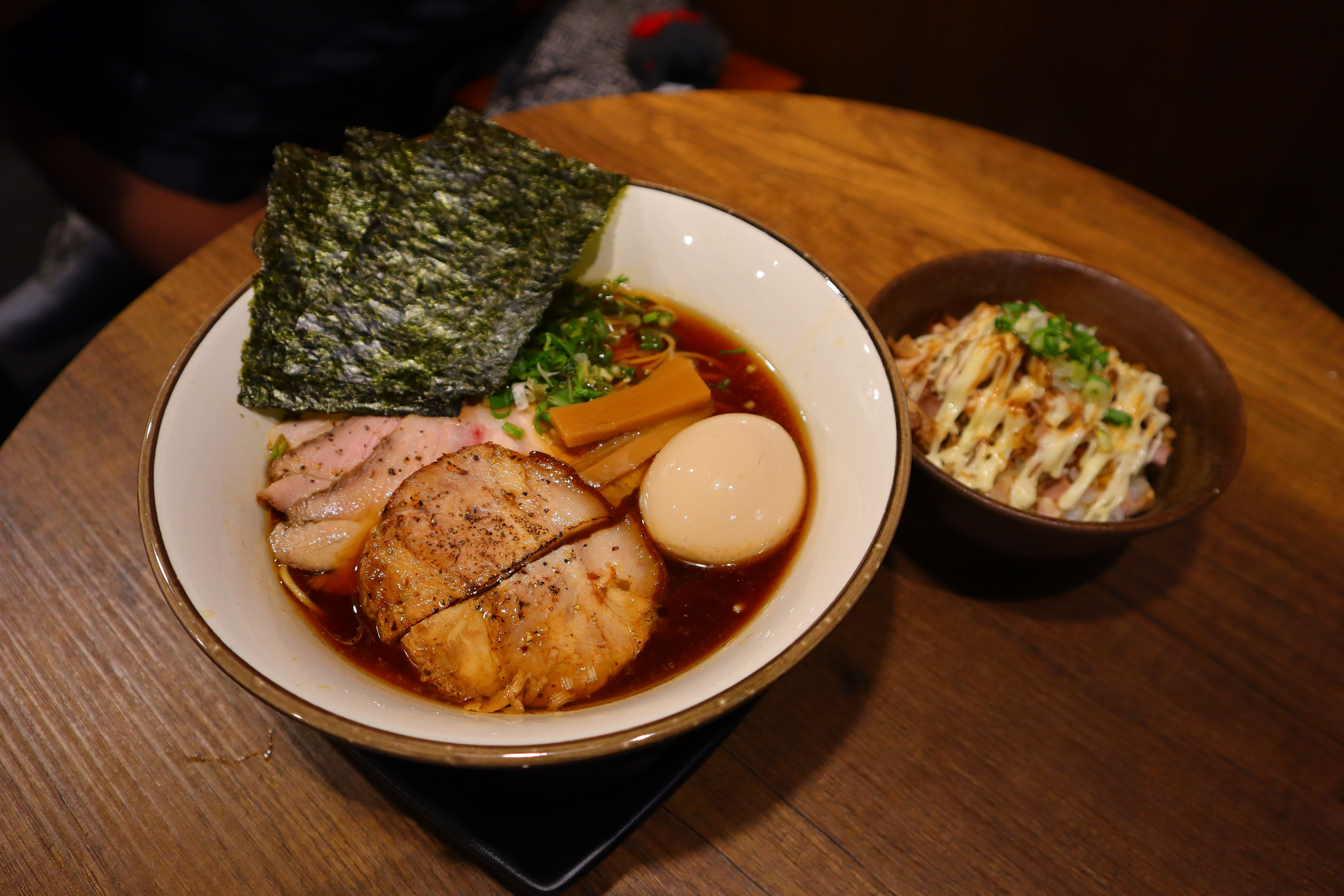 (台北中正美食)鷹流東京醤油拉麺蘭丸ranmaru-林森南路