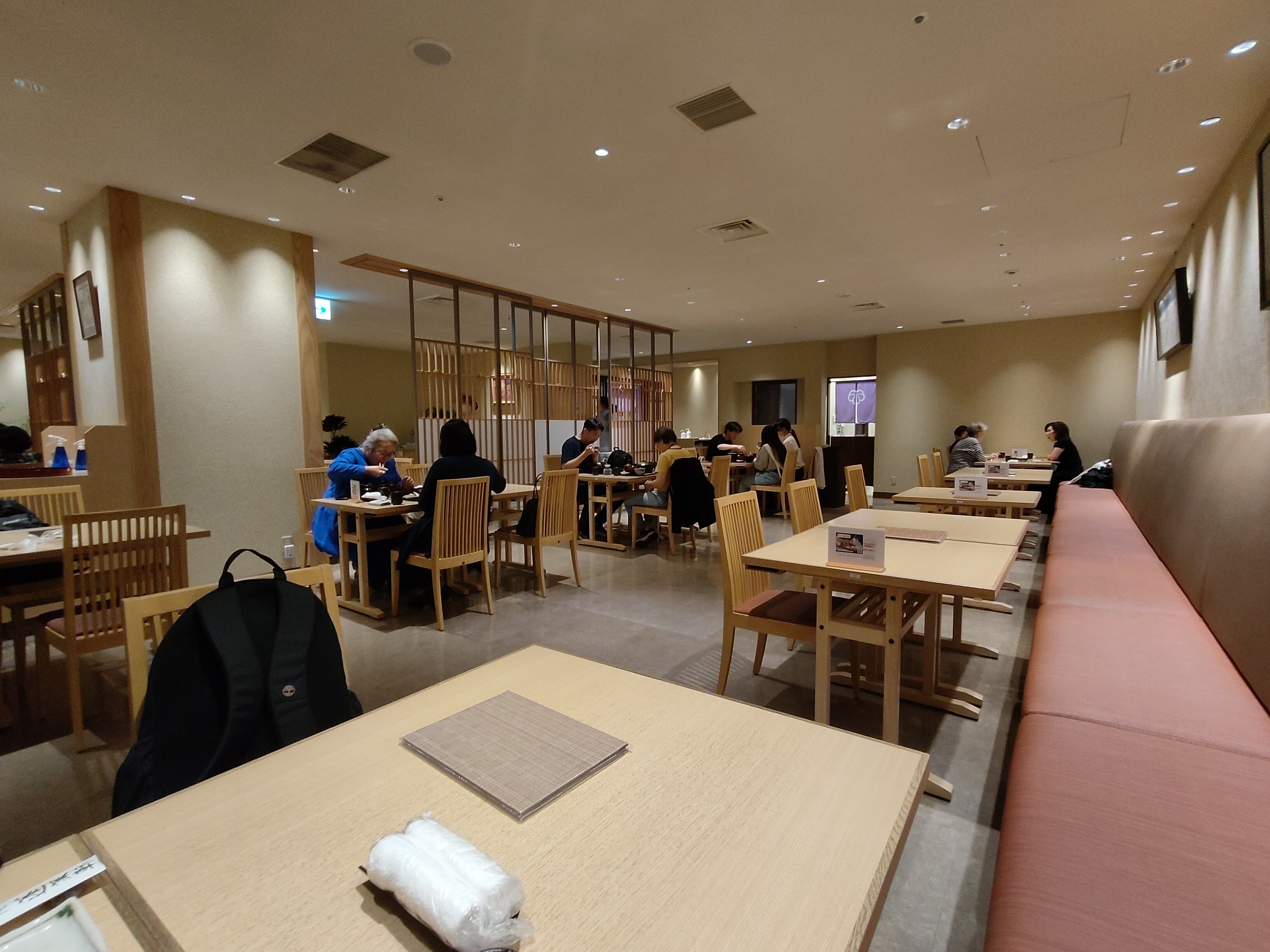 熱田蓬萊軒 松坂屋店