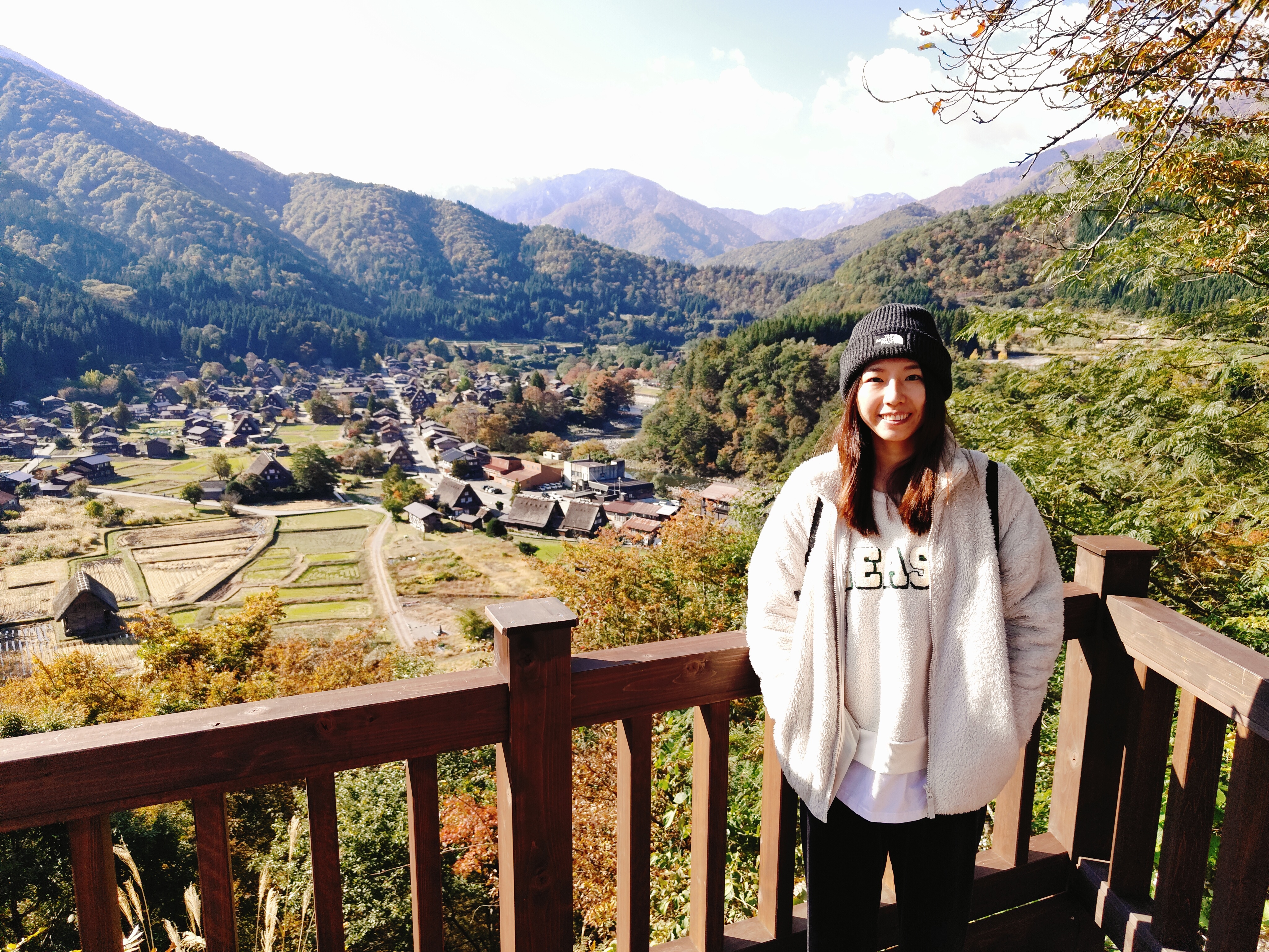 (日本岐阜白川鄉景點)天守閣展望台，輕鬆鳥瞰整個白川鄉合掌村