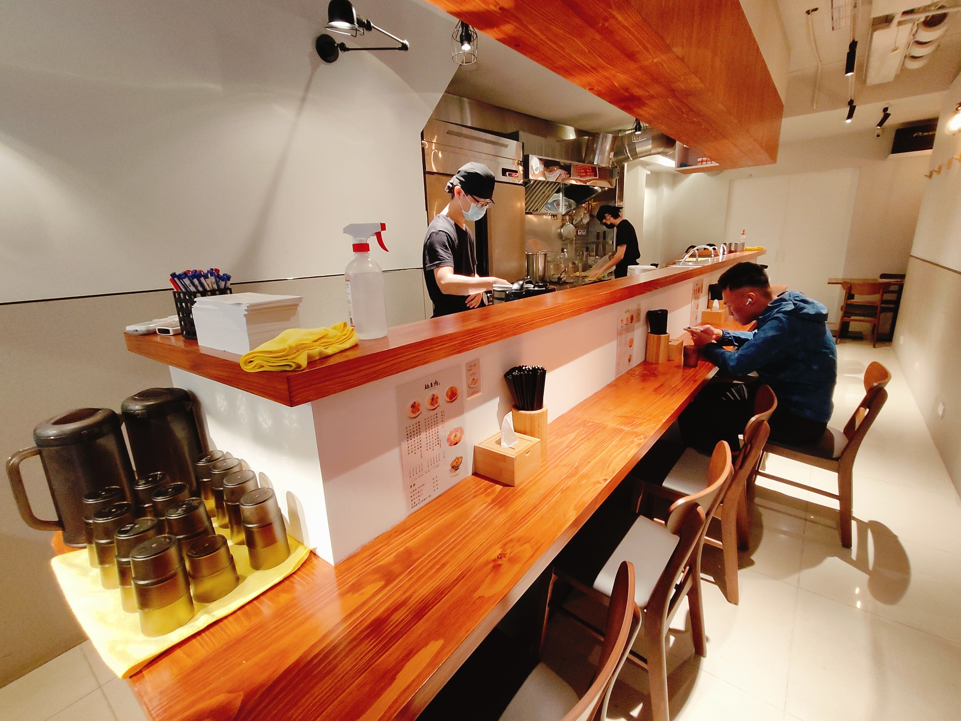 (新北板橋美食)麵屋鴒 板橋，2023年底板橋新開拉麵店~少