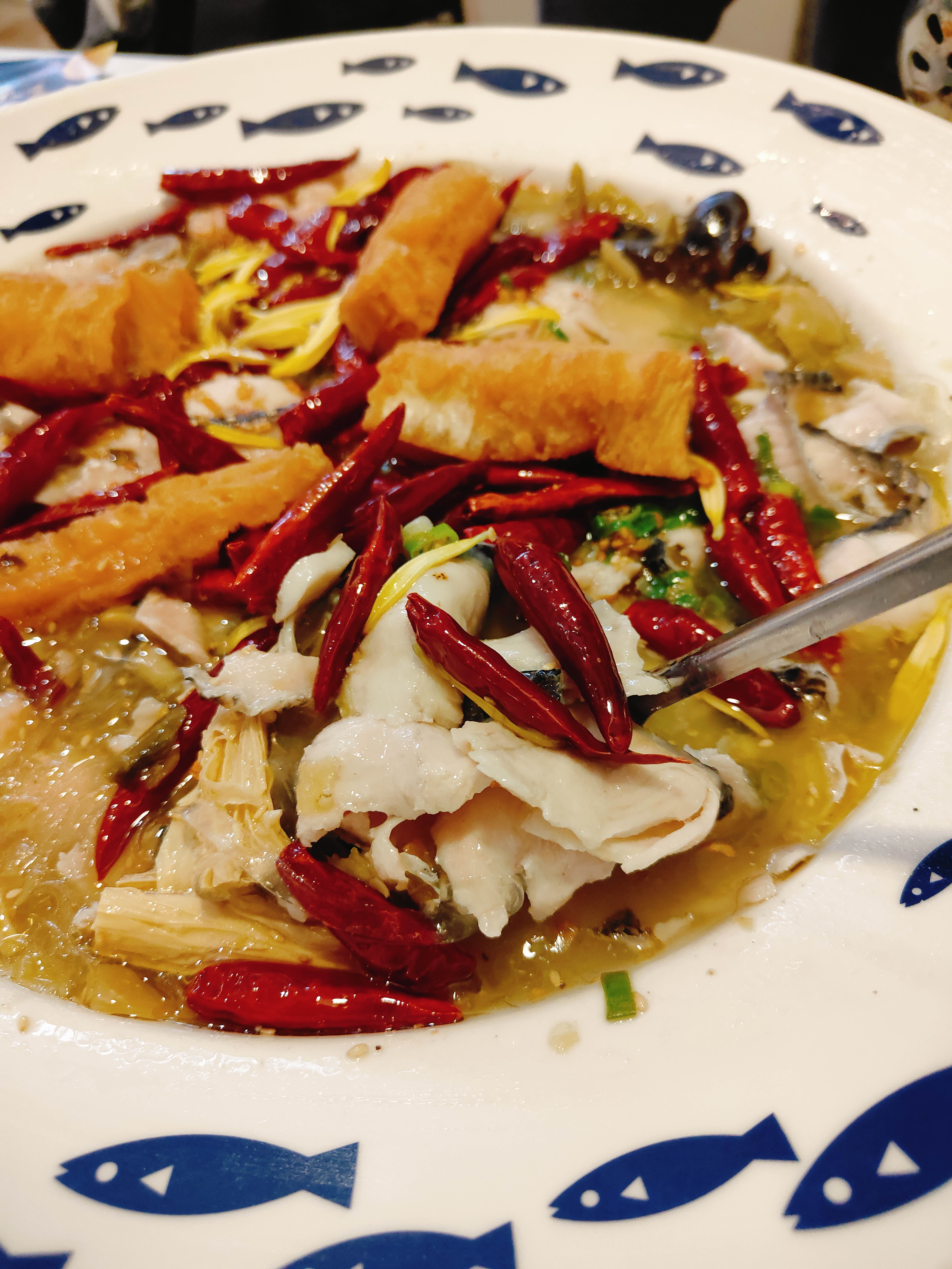 (台北萬華西門美食)刁民酸菜魚-西門中華店，來自台中的人氣酸