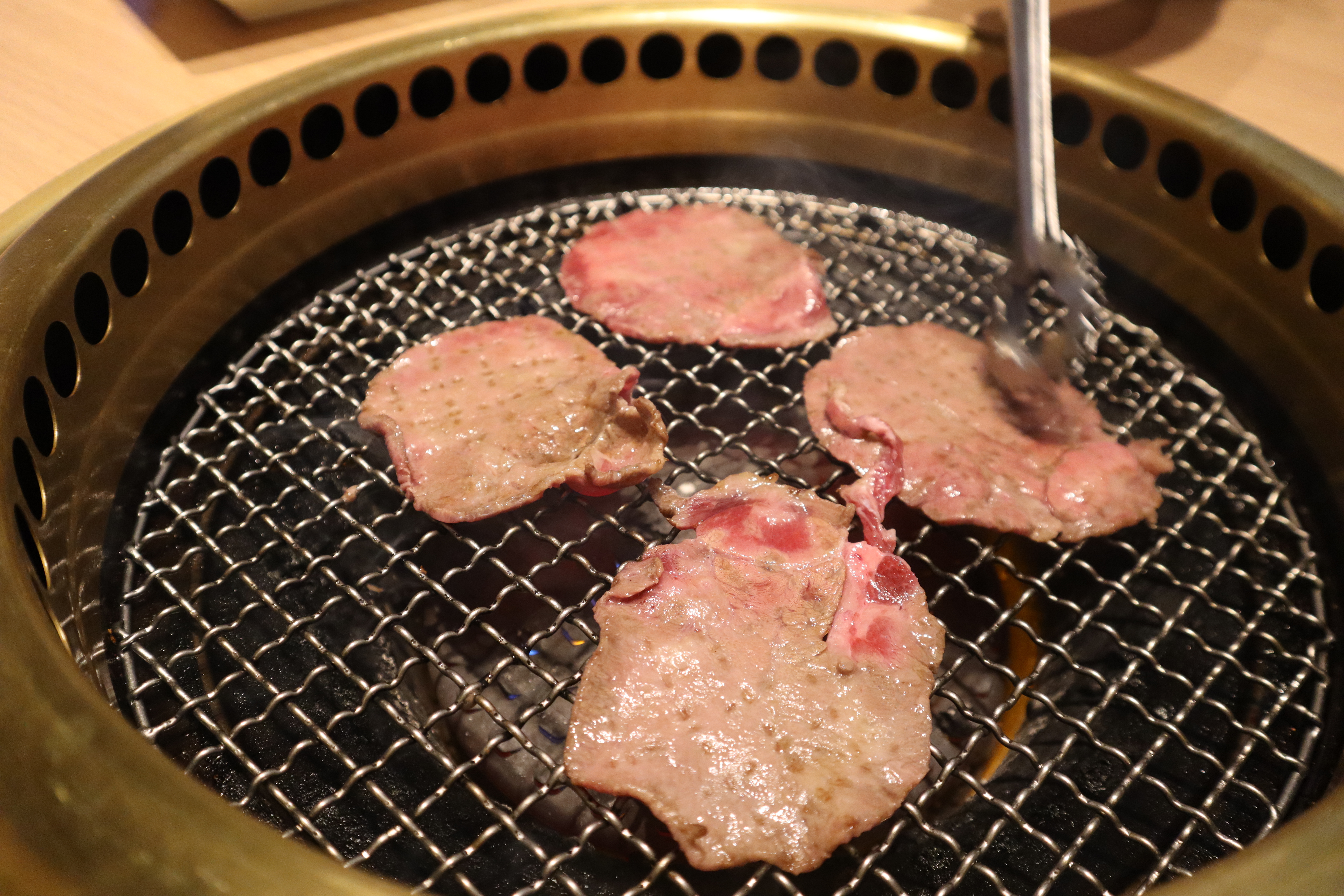 (日本福岡美食)國產牛吃到飽 ワンカルビPREMIUM，