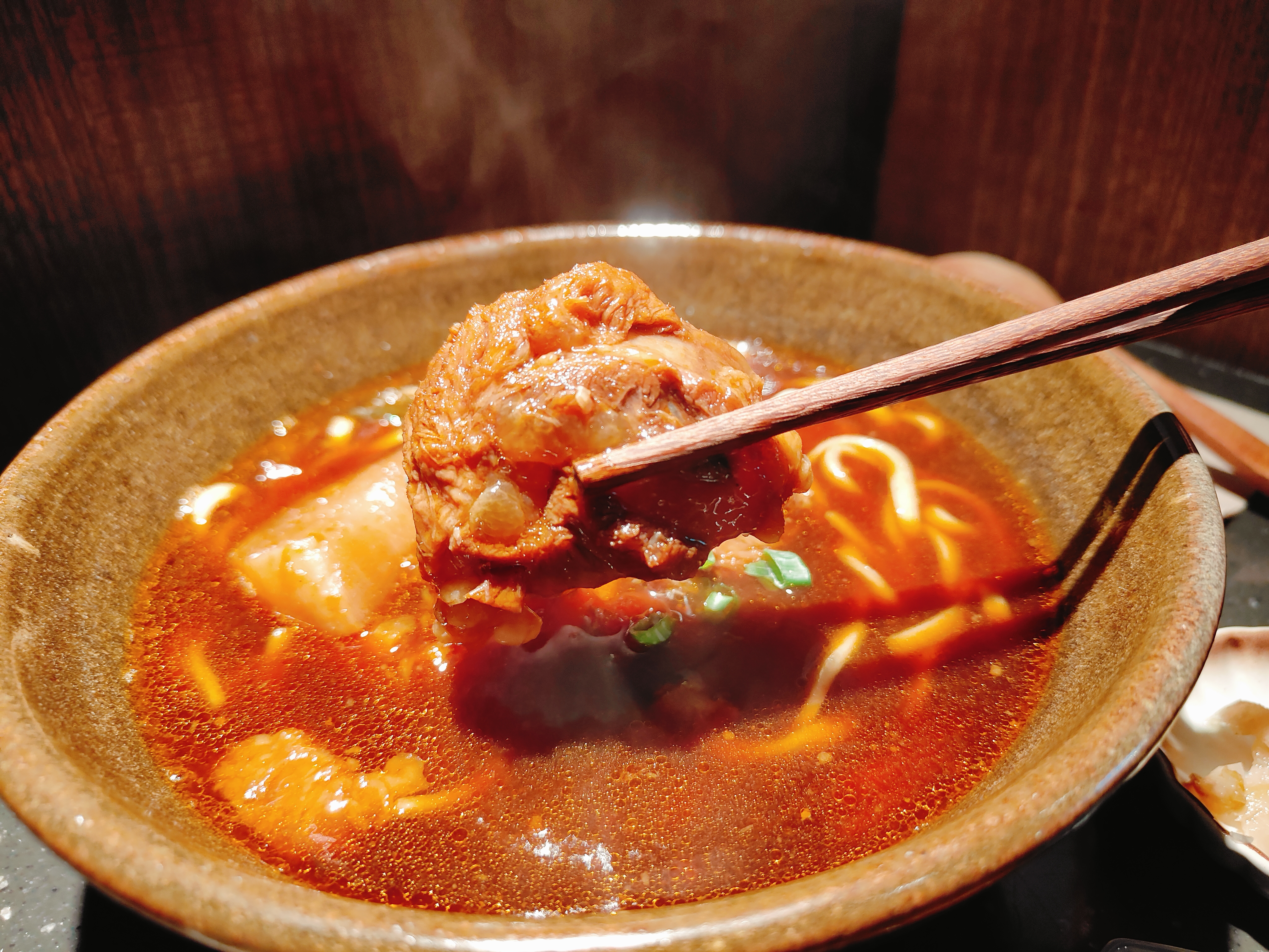 (台北萬華西門餐廳)門前隱味牛肉麵 西門漢口，有著最難預約之