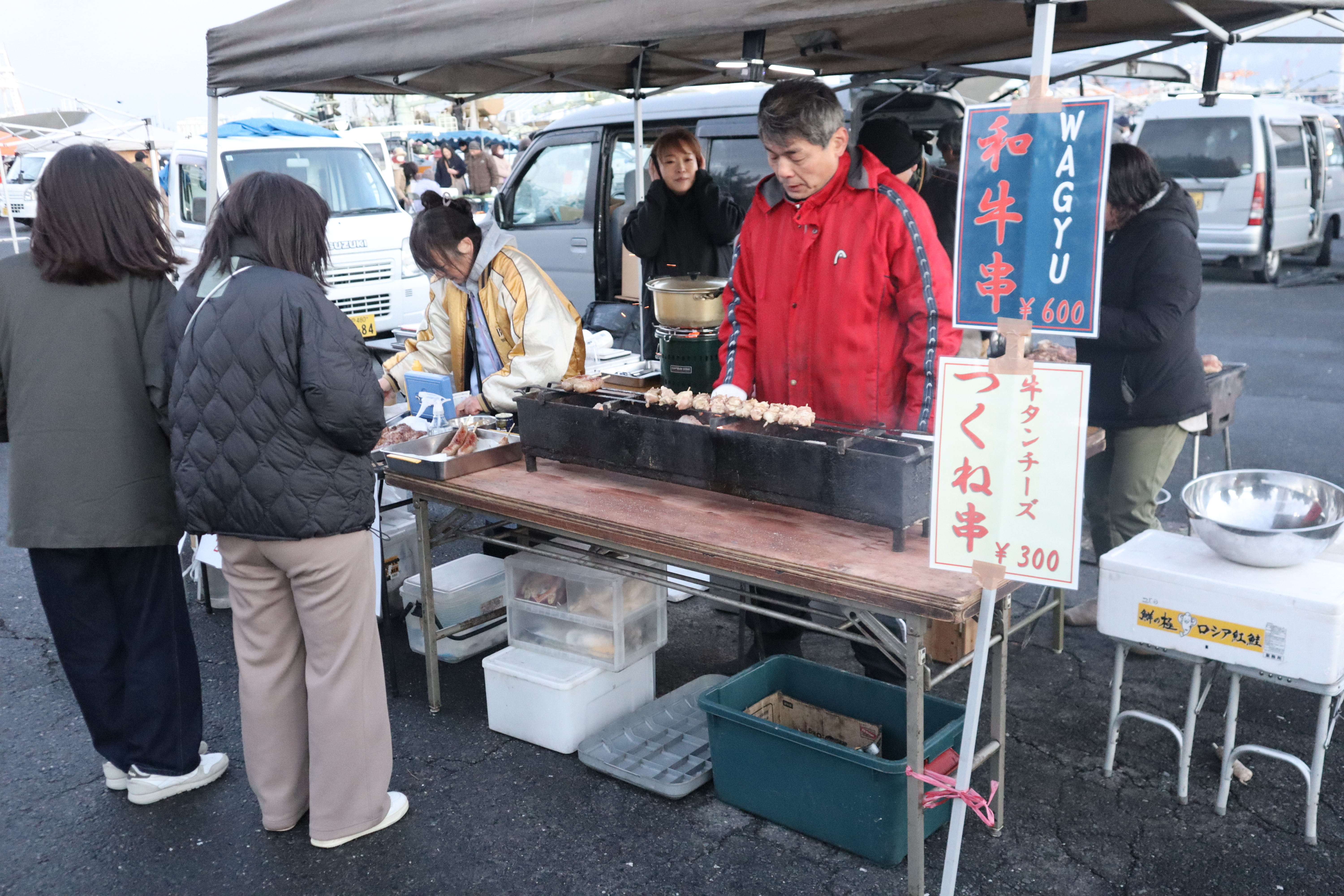 (日本青森旅遊)館鼻岸壁早市，日本最大且最熱鬧的星期天朝市，