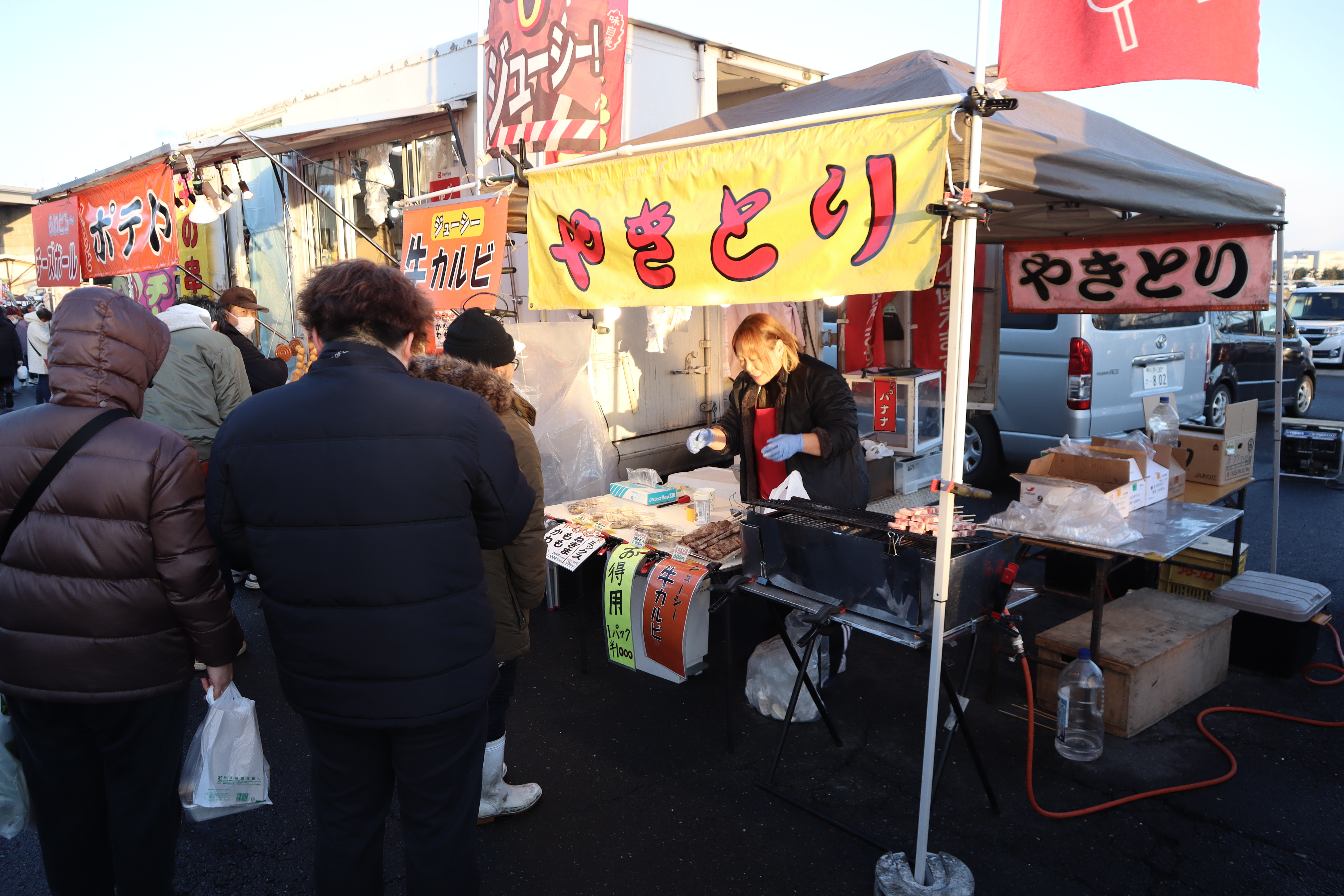 (日本青森旅遊)館鼻岸壁早市，日本最大且最熱鬧的星期天朝市，