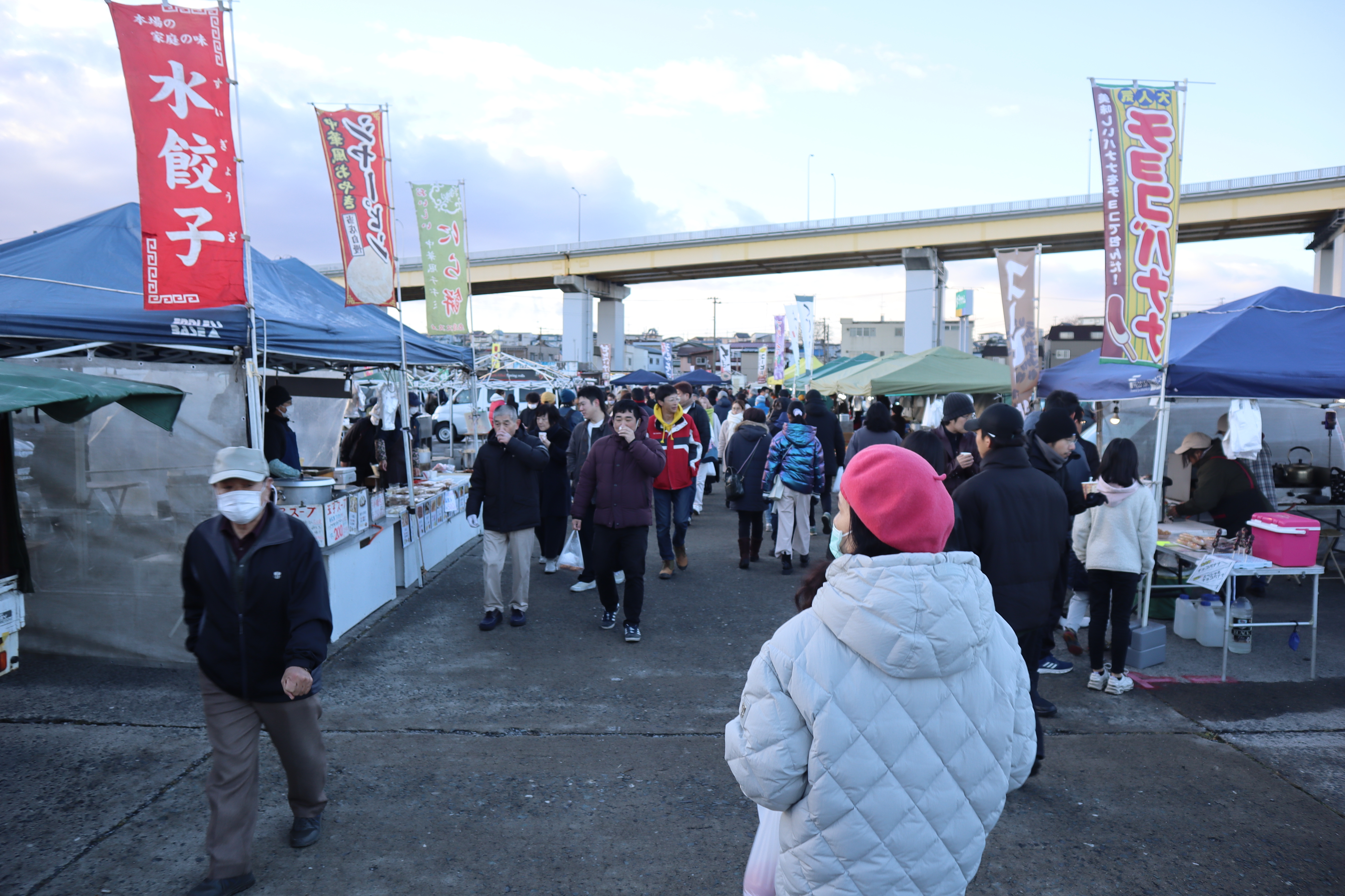 (日本青森旅遊)館鼻岸壁早市，日本最大且最熱鬧的星期天朝市，