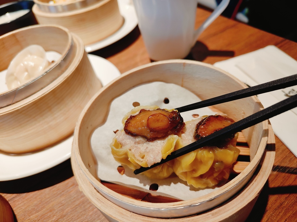 (新北新莊餐廳)村民食堂廚窗港點 新莊i-Tower店，