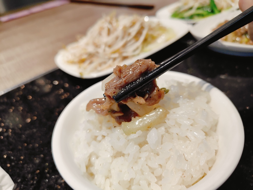 (新北新莊餐廳)松阪屋鐵板燒，從新莊中正路搬家到建中街~環境