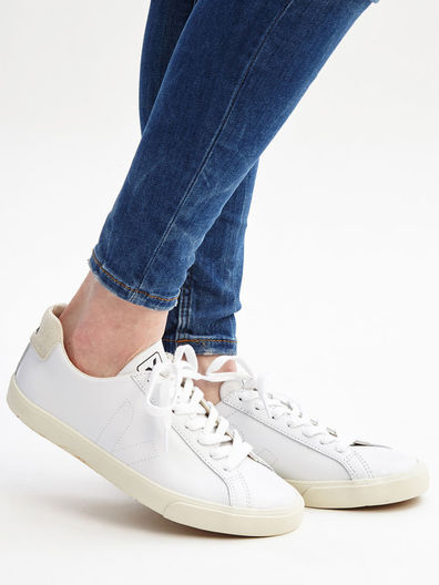 SS15_Veja_White_Onfigure.jpg