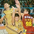 〈SBL〉0422 吳佳龍逆轉三分球.jpg