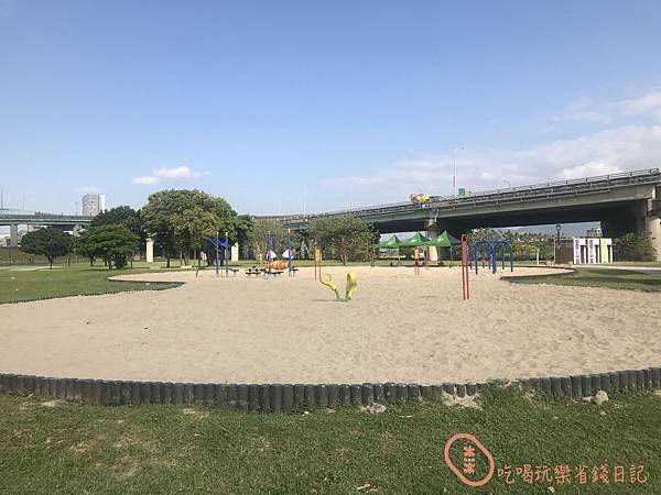 幸福水漾公園馬卡龍風車7.jpg