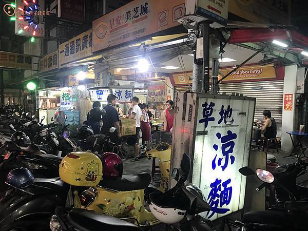 三重小貨車草地涼麵1.jpg 三重小貨車草地涼麵1.jpg