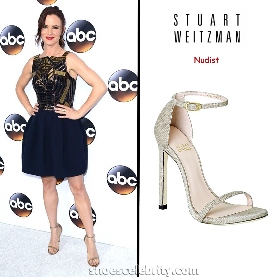 Juliette-Lewis-Stuart-Weitzman-Nudist-Sandals