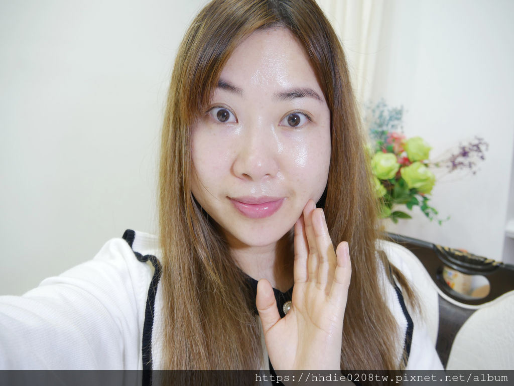 蜂王乳QQ潤白凝露 (14).jpg 蜂王乳QQ潤白凝露 (14).jpg