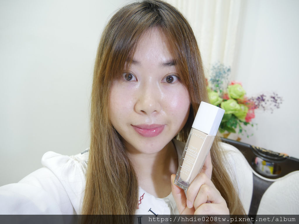 兰蔻超极光精华水粉底 (17).jpg